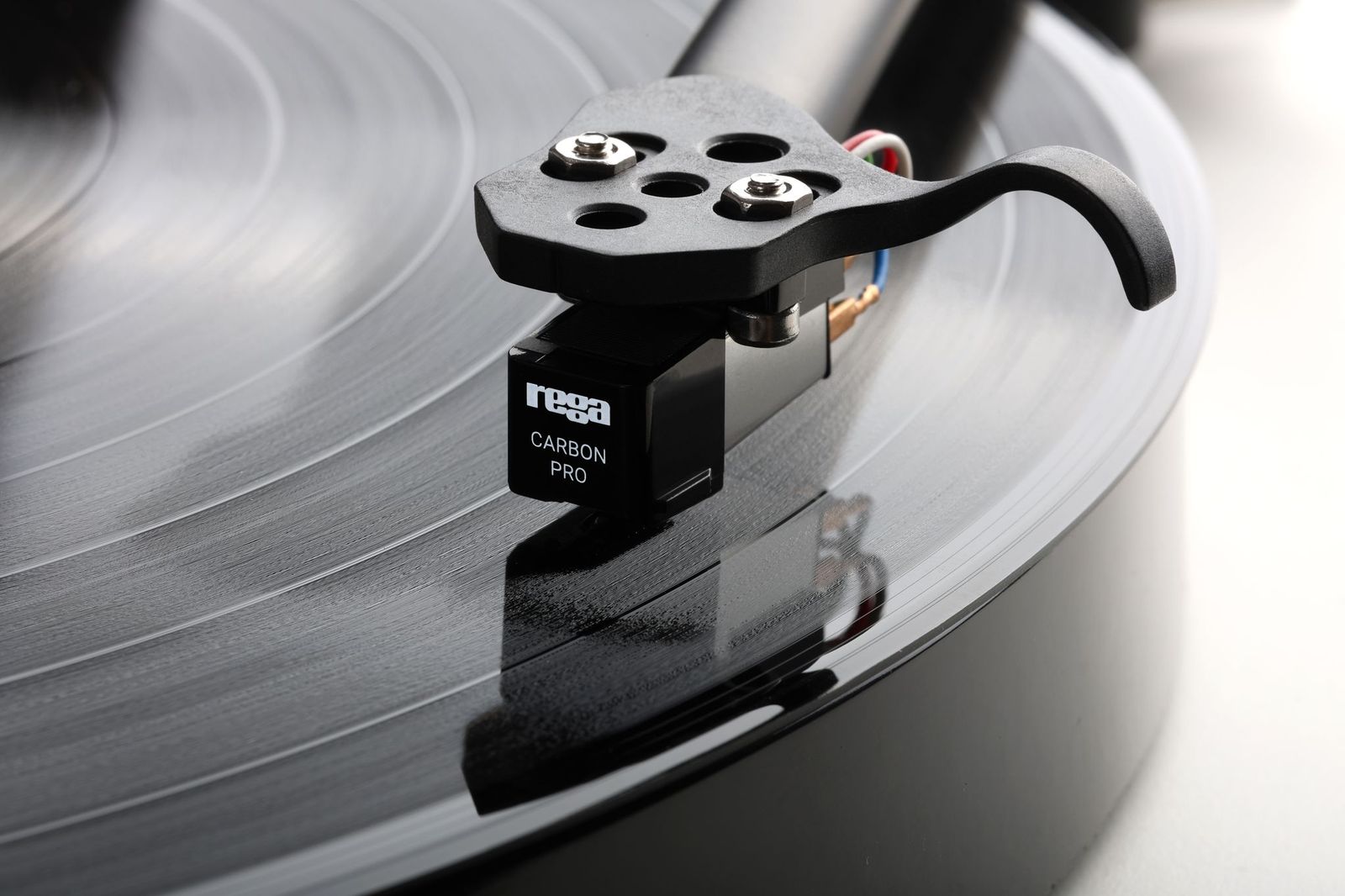 Rega_Carbon_Pro_Hljoddos_3