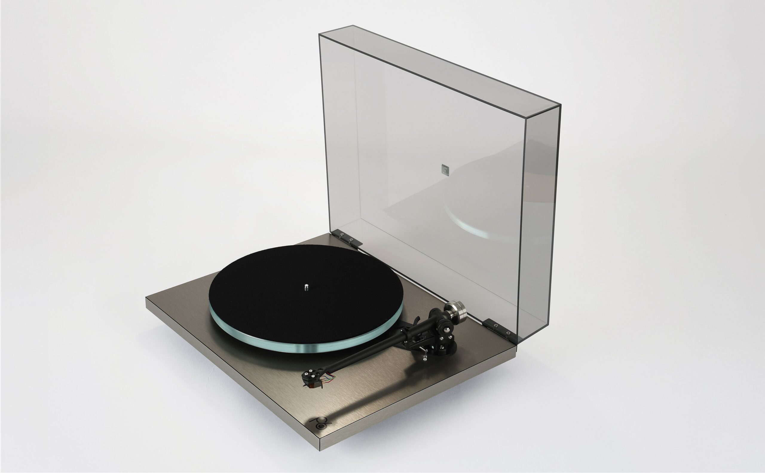Rega_Planar6_RS_Plotuspilari_1